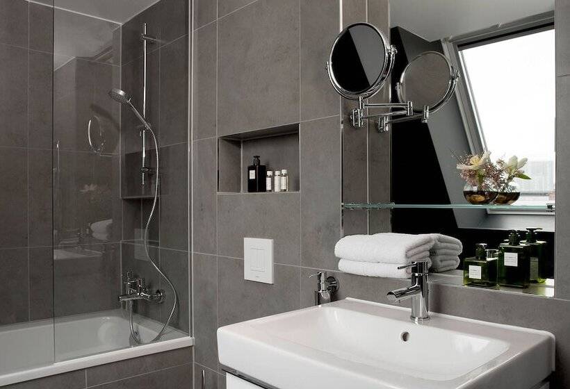 اتاق راحتی, Zoe By Amano