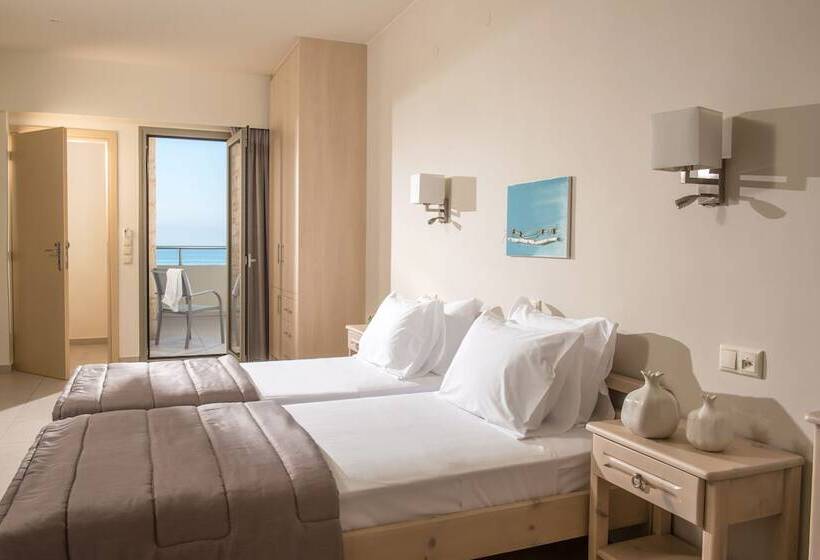 Номер Стандарт Трехместный, Malliotakis Beach Hotel By Checkin