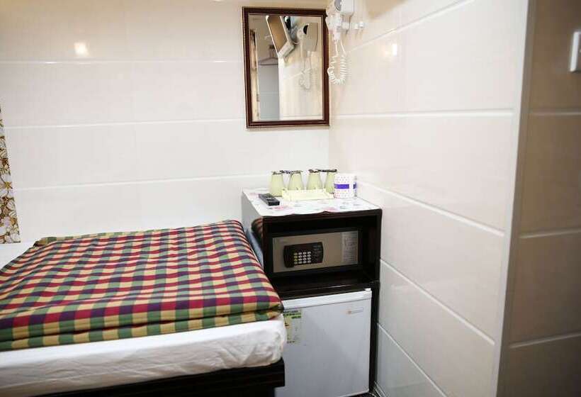 اتاق لوکس, Holland Guest House