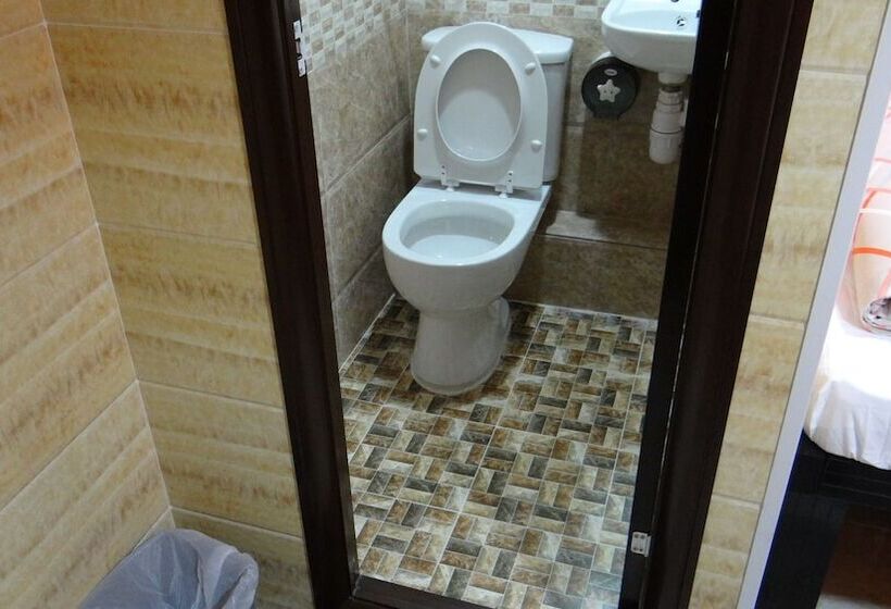 اتاق لوکس, Holland Guest House