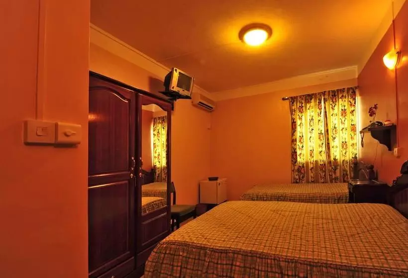 اتاق استاندارد سه نفره, Rayan Tourist Villa