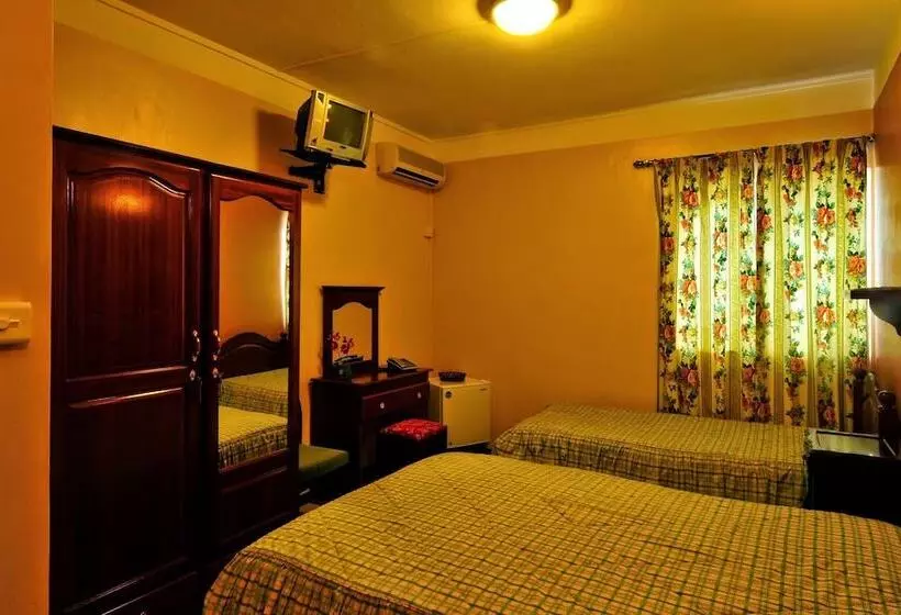 اتاق استاندارد سه نفره, Rayan Tourist Villa