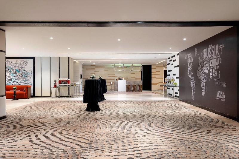 클럽 룸, Le Méridien Dhaka