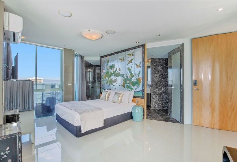 דירת פנטהאוז 1 חדרי שינה, The Waterford On Main Beach