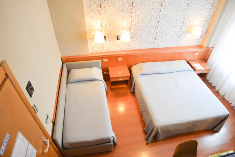 标准三人间, Eco Hotel Milano & Bioriso Restaurant