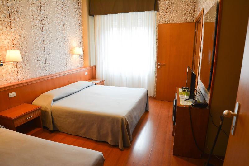 标准三人间, Eco Hotel Milano & Bioriso Restaurant