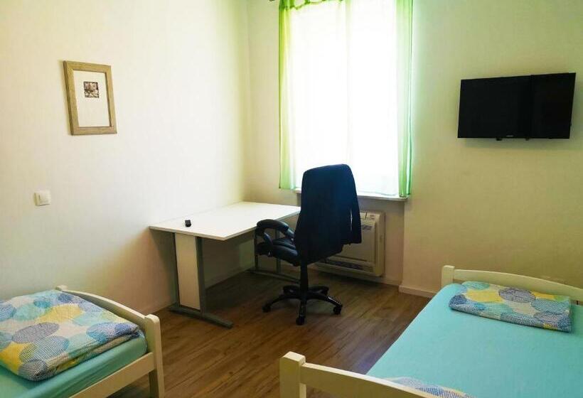 Номер Стандарт Совместная Ванная, Chillax Rooms