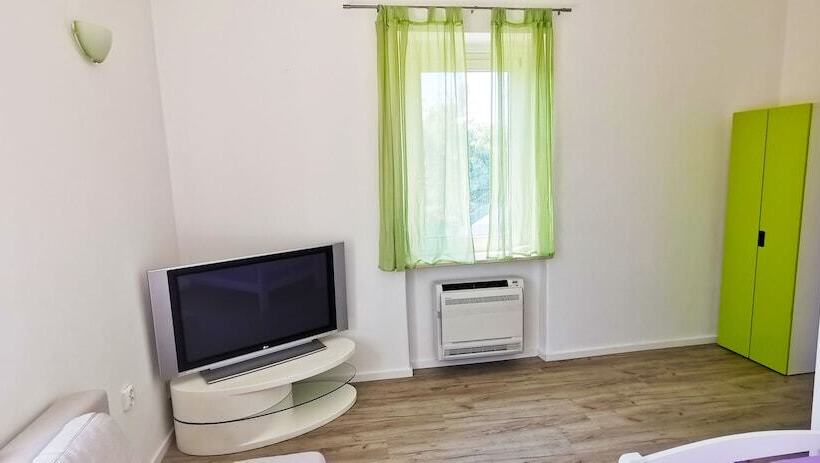 스탠다드 룸 공동 욕실, Chillax Rooms