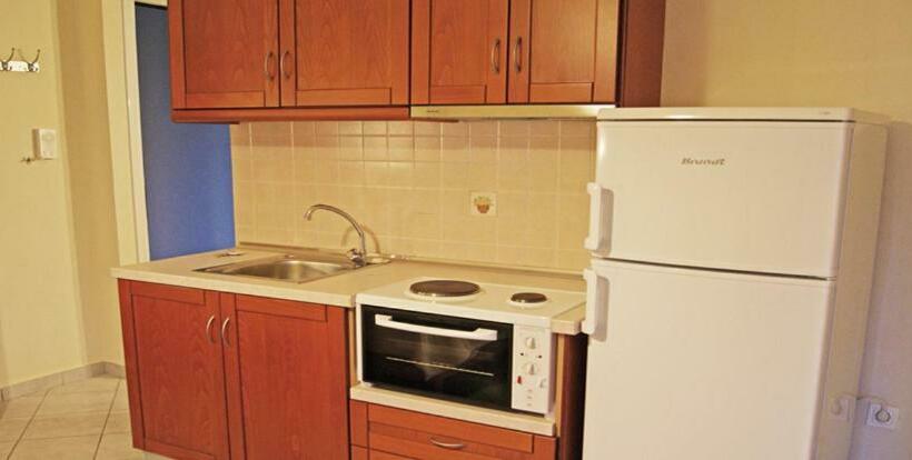 스탠다드 스튜디오, Neon Studios