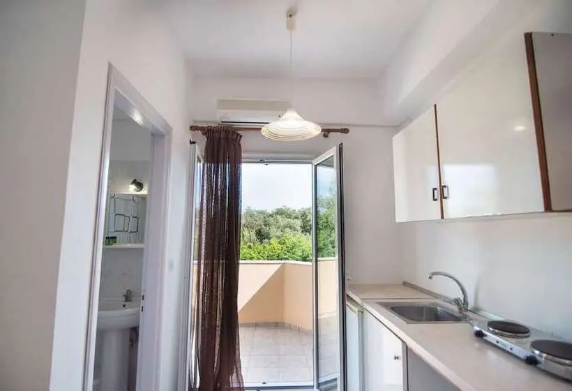 Chambre Familiale, Sandy Beach Annexe