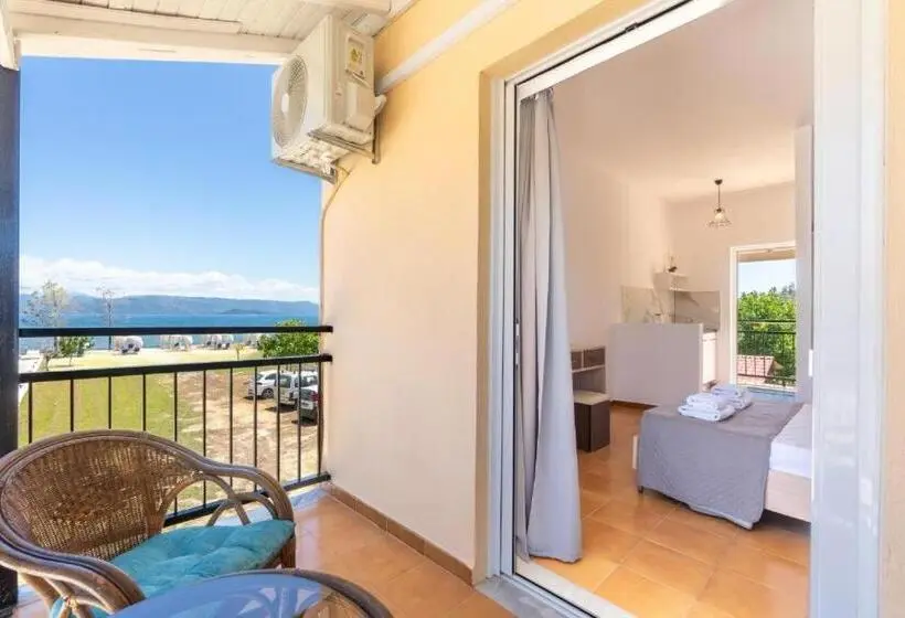 Chambre Supérieure Vue Mer avec Balcon, Sandy Beach Annexe