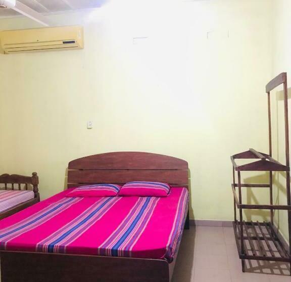 اتاق استاندارد سه نفره, Green Parrot Family Resort