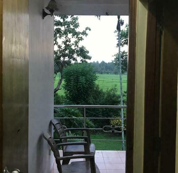 Семейный Номер, Green Parrot Family Resort