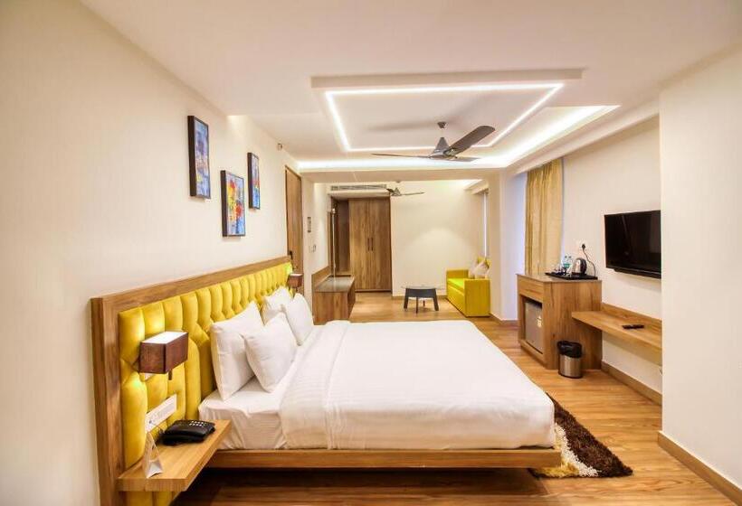 Pokój Rodzinny, Sj Paradise