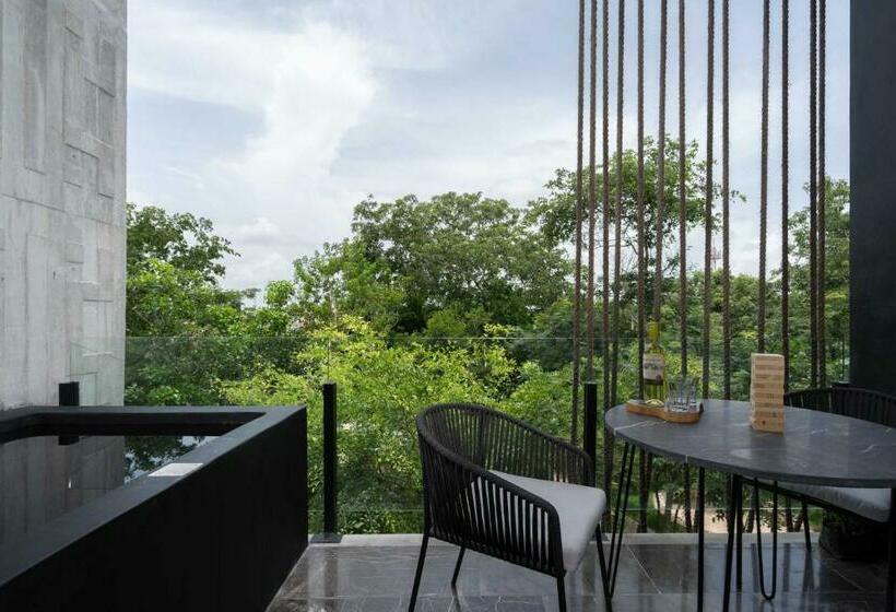 带1个卧室的带阳台的公寓, Iik Tulum