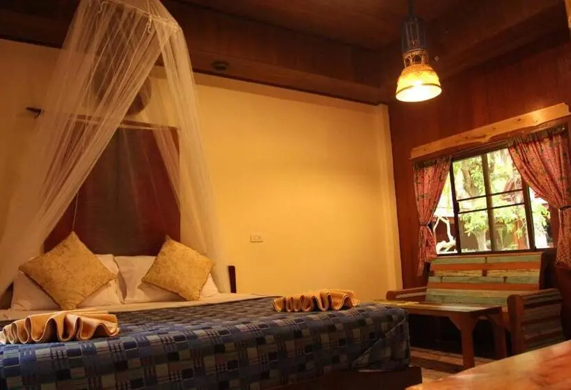 デラックスルーム, Longtail Beach Resort
