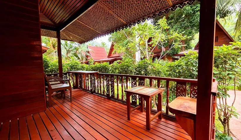 デラックスの４人部屋, Longtail Beach Resort
