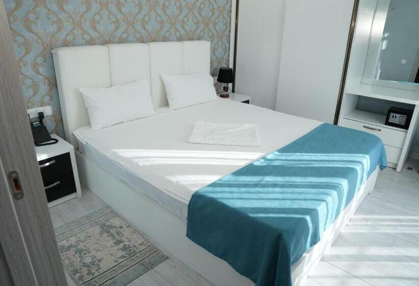 سوئیت با بالکن, Sierra Hotel Tbilisi