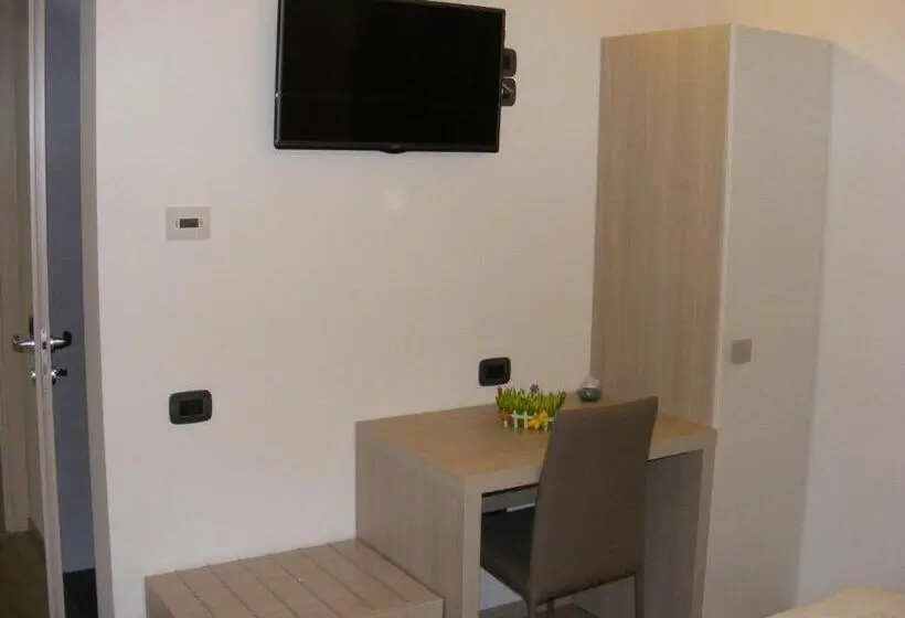 Standard Yhden Hengen Huone, B&b Nuova Ostiglia
