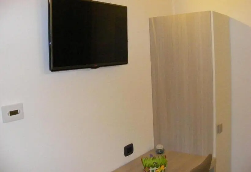 Standard Yhden Hengen Huone, B&b Nuova Ostiglia