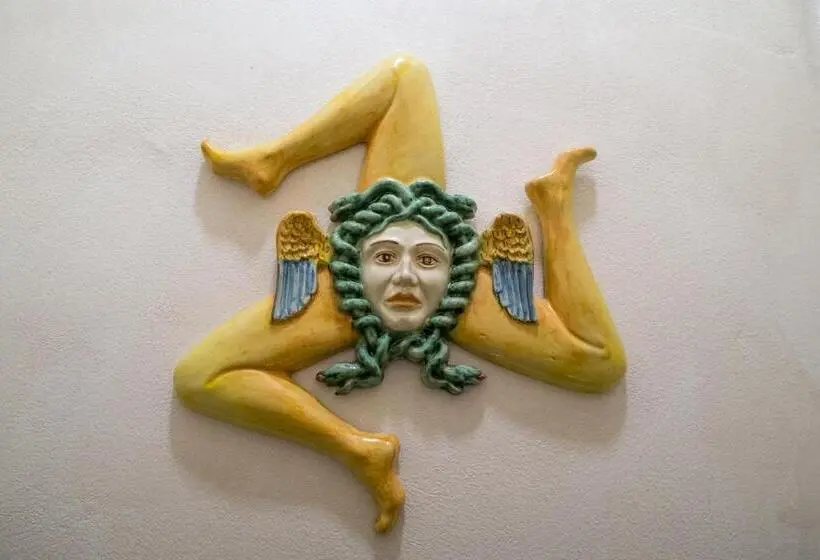 اتاق استاندارد با بالکن, Via Barocca