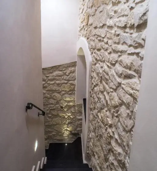 اتاق استاندارد با بالکن, Via Barocca