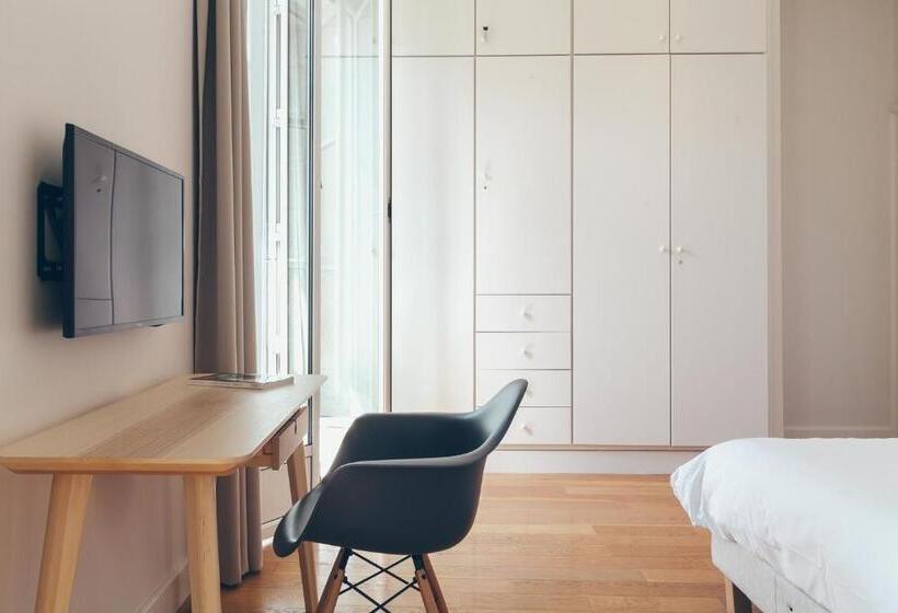 带3个卧室的公寓, Appartement T4 Cours De L Intendance