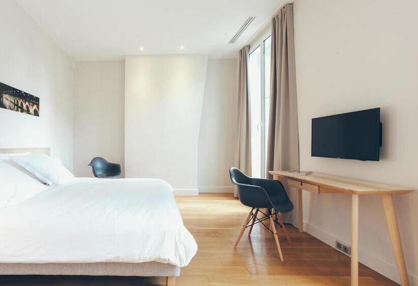 带3个卧室的公寓, Appartement T4 Cours De L Intendance