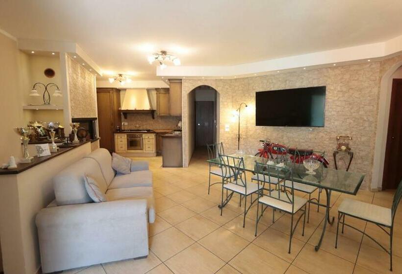 خانه 2 خوابه, Casa Riva