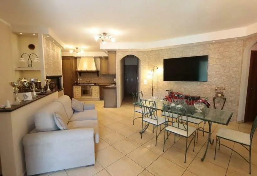 خانه 2 خوابه, Casa Riva