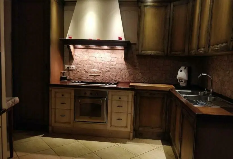 خانه 2 خوابه, Casa Riva