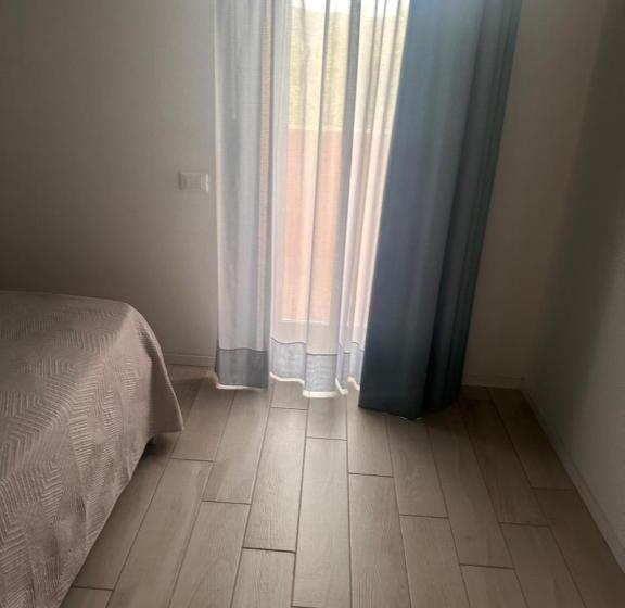 اتاق سوپریور سه تخته, La Corte Del Sole