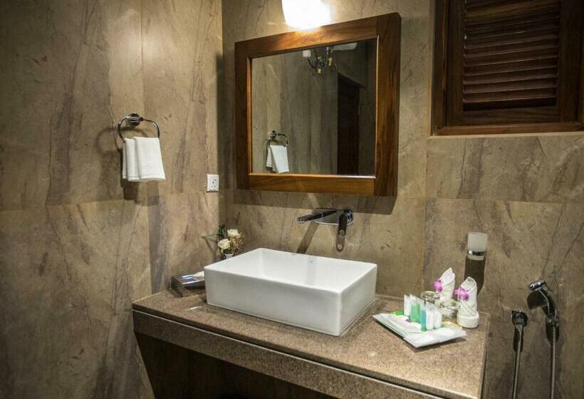 חדר דלוקס עם מרפסת, Earls Rajarata