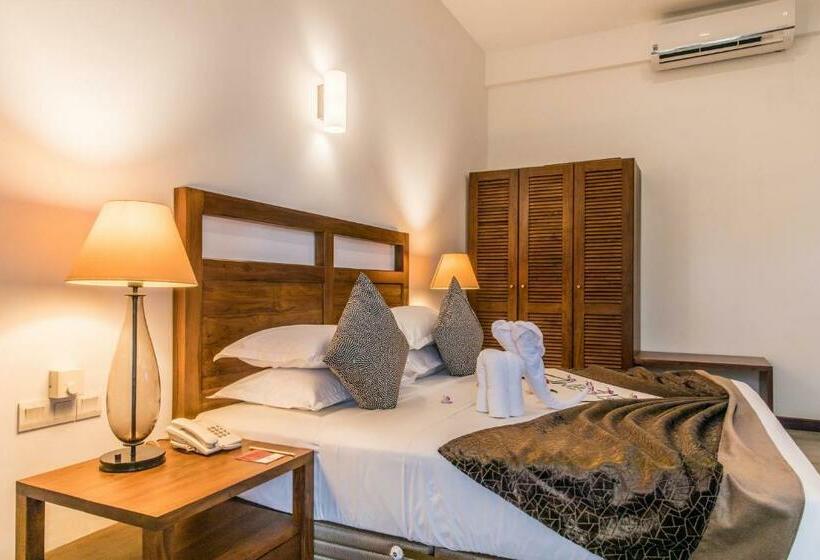 חדר דלוקס עם מרפסת, Earls Rajarata