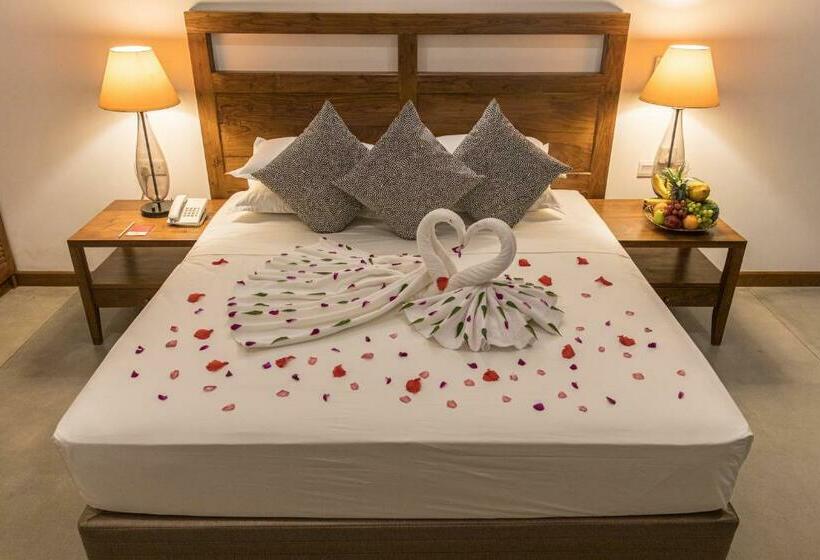 חדר דלוקס עם מרפסת, Earls Rajarata