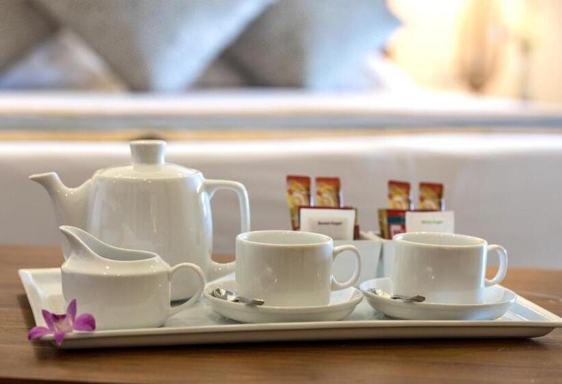 חדר משפחתי דלוקס, Earls Rajarata