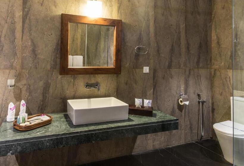 חדר משפחתי דלוקס, Earls Rajarata