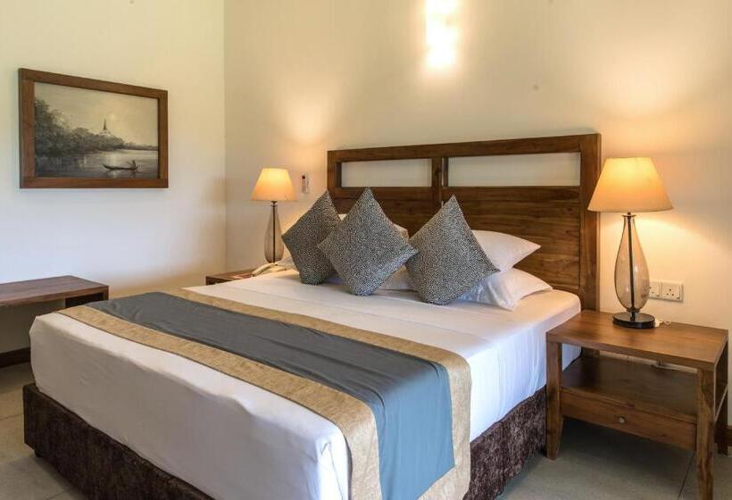 חדר דלוקס עם מרפסת, Earls Rajarata