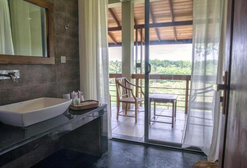 חדר דלוקס עם מרפסת, Earls Rajarata