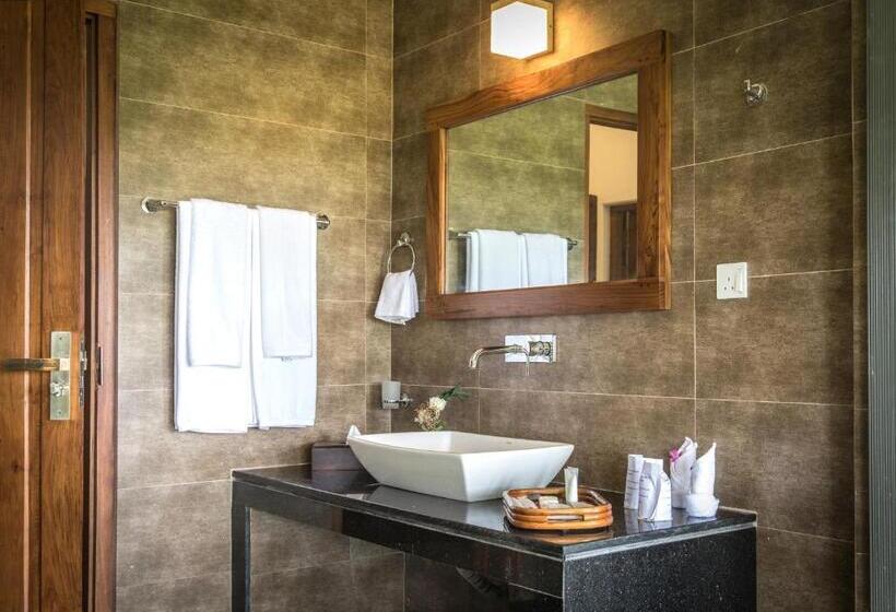 חדר דלוקס עם מרפסת, Earls Rajarata