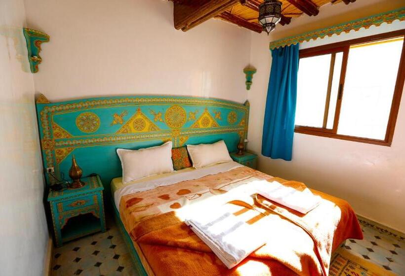 דירת שלושה חדרים, Kasbah Du Roches Armed