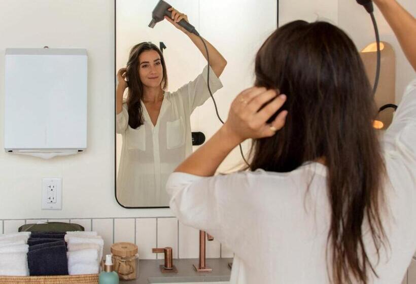 غرفة قياسية, Ofland Escalante