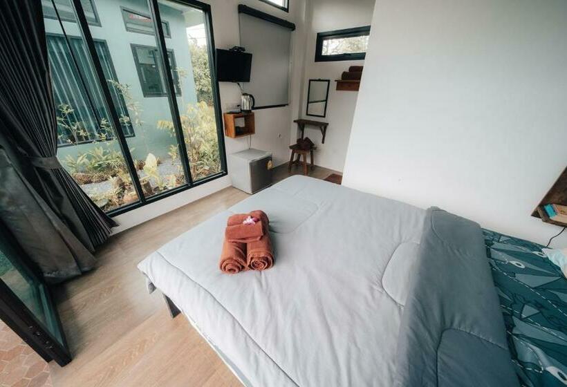 חדר בסיסי, Baan Laanta@lanta