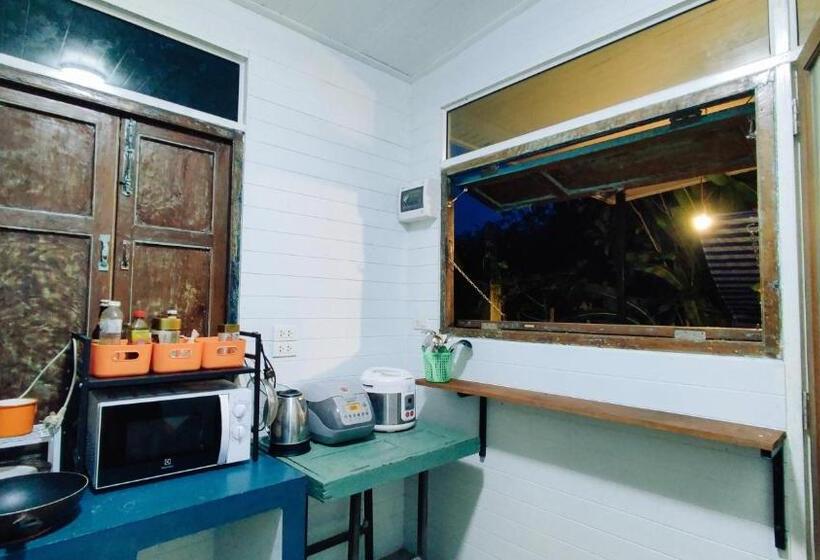 חדר בסיסי, Baan Laanta@lanta