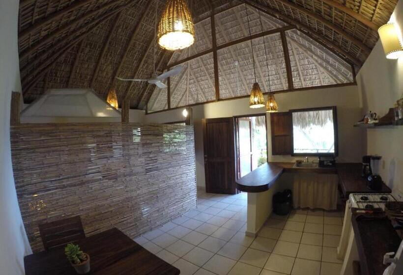 חדר דלוקס עם מרפסת נוף לים, Casa Aditi