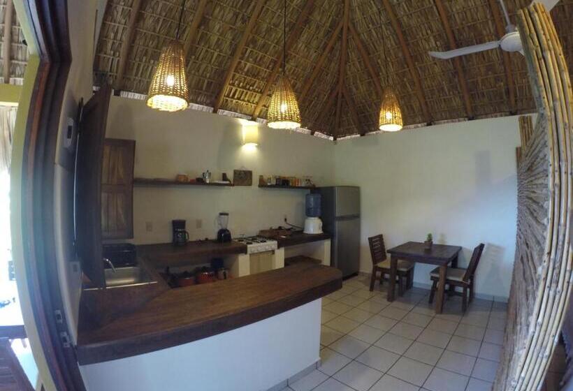 חדר דלוקס עם מרפסת נוף לים, Casa Aditi