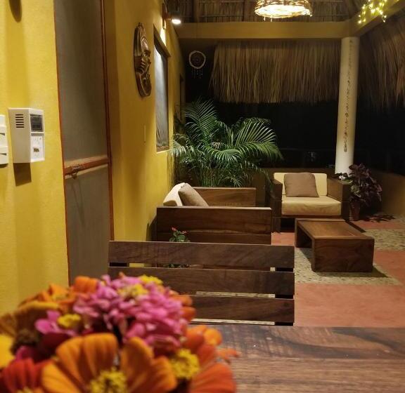 חדר דלוקס עם מרפסת נוף לים, Casa Aditi