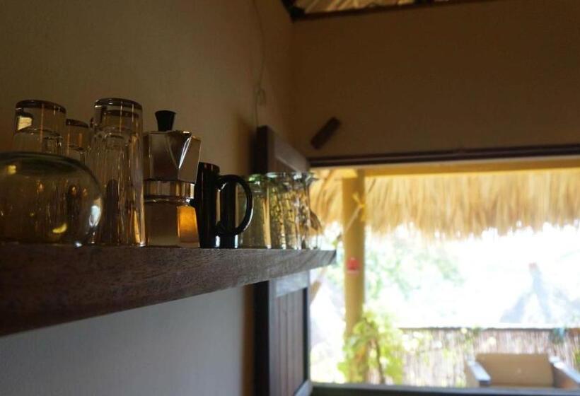 غرفة قياسية رباعية مطلة على البحر, Casa Aditi