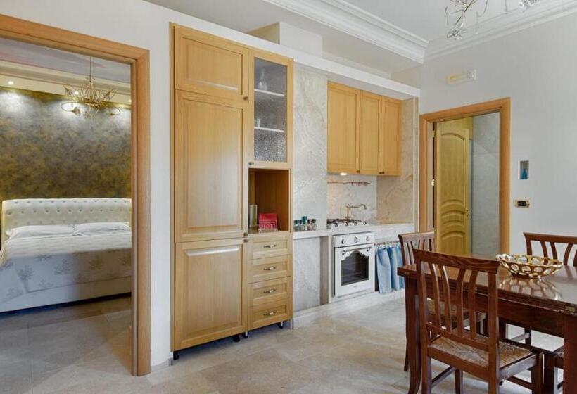 סטודיו משפחתי, Egò Salento