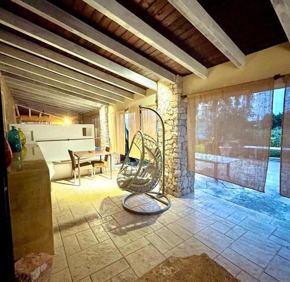 סוויטה עם בריכה, Egò Salento